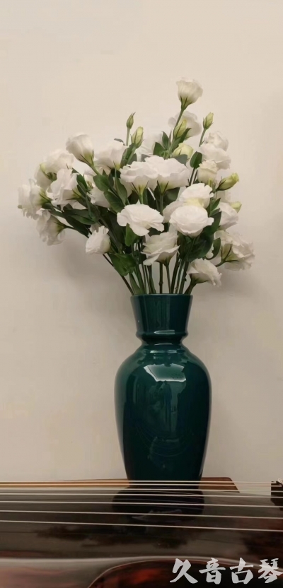 信阳市早安  人生如花，我们都是自己航船的船长。